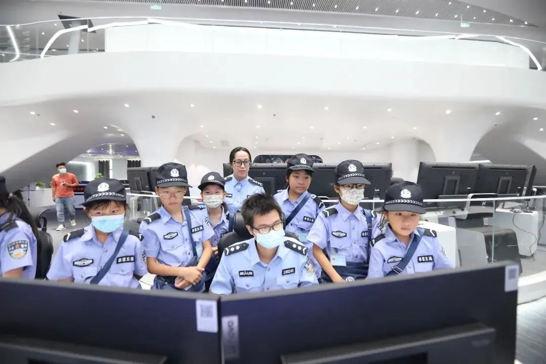 1659401513956906DBhp.jpg 1659401513956906DBhp.jpg