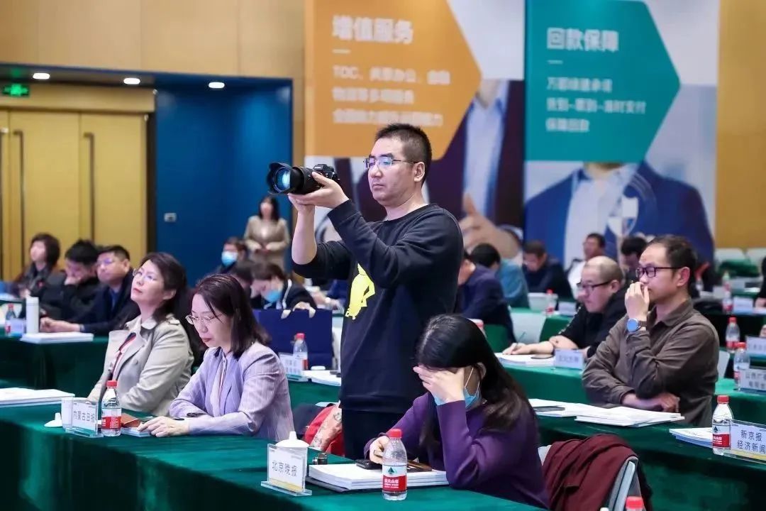 1680486099549644MwSD.jpg 1680486099549644MwSD.jpg