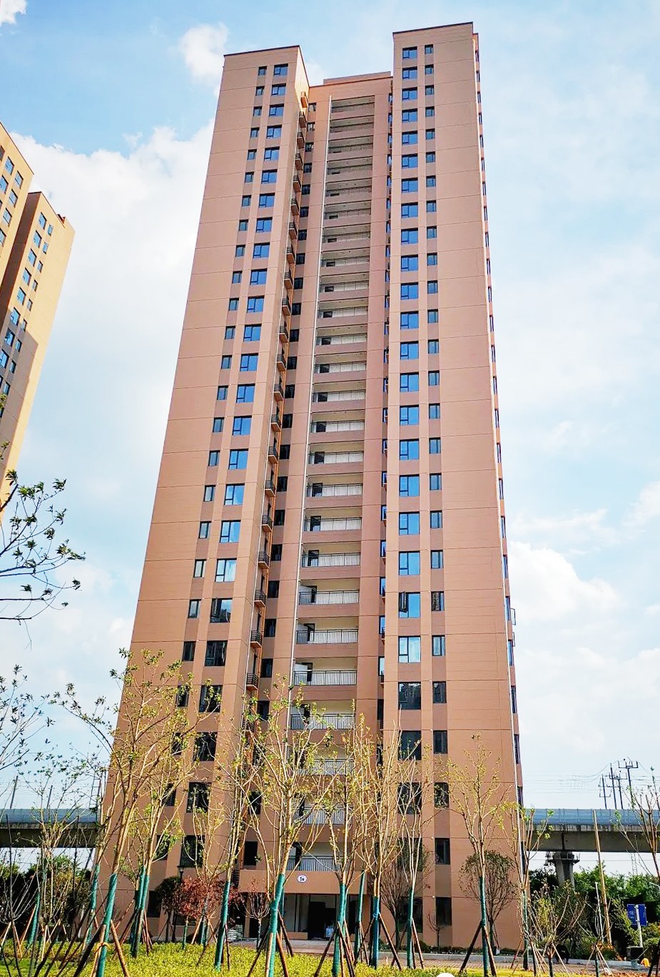 1689640574419705zlUz.jpg 1689640574419705zlUz.jpg