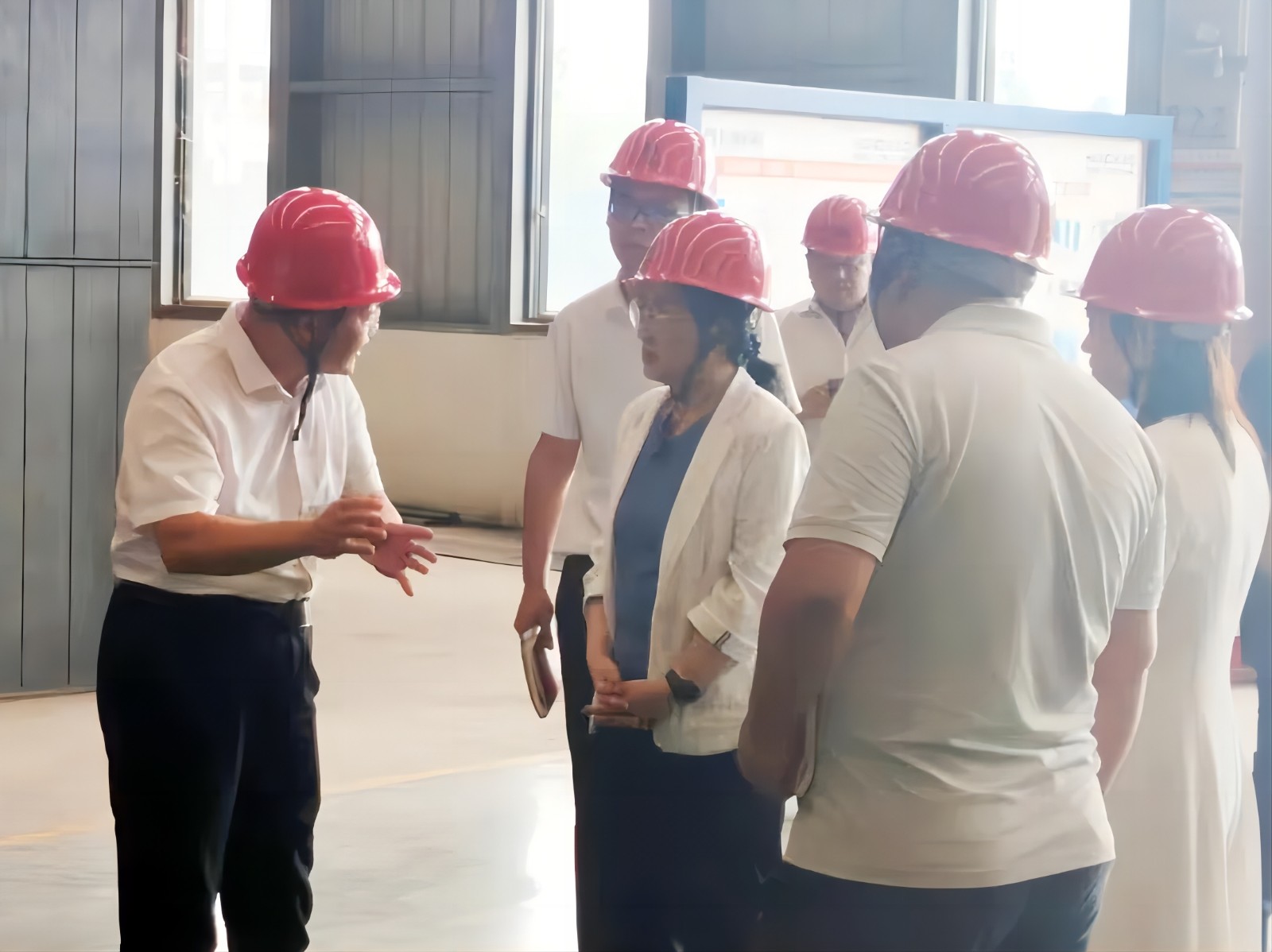 1750379739373516OfTU.jpg 1750379739373516OfTU.jpg